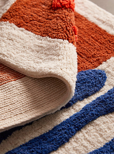 Artistic algae bath mat